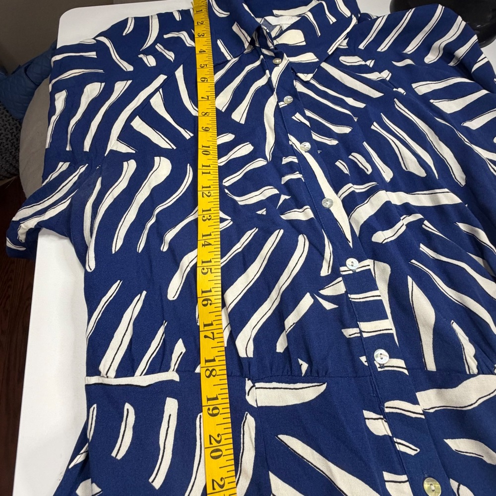 H&M Shirt Dress Women L Blue Leaf Print Short Sleeve Belted Button Front Midi - Picture 12 of 13
